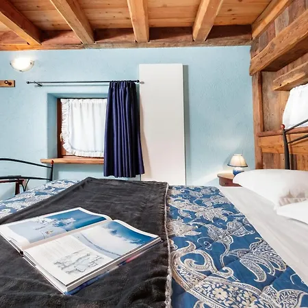 Hellochalet_foyer En Bleu *
